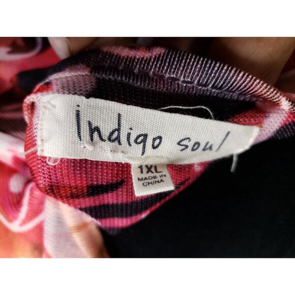 Indigo Soul Tunic Top Womens 1X Multicolor Floral Print Boho Blouse Stretchy - Picture 8 of 10